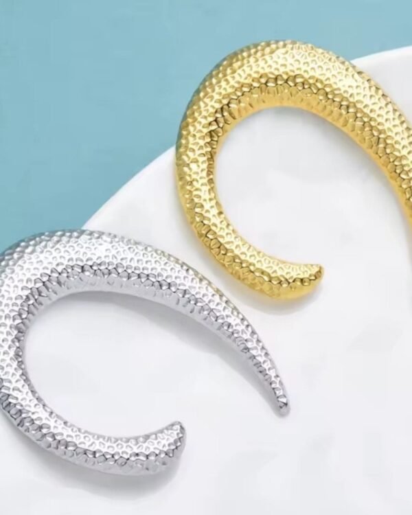 Brooch 078